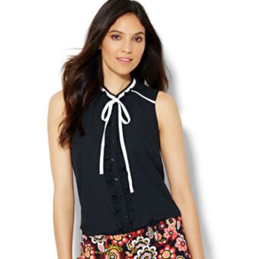 EUC New York & Co. Ruffled Tie Detail Top - XL